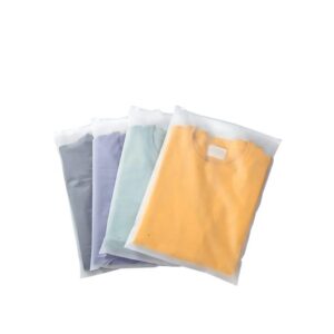 آكياس تغليف ملابس